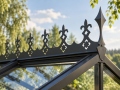 Decorative roof cresting