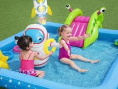 Play Pool Play Center Astronaut