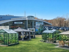 UNBOXED EXHIBITION SAMPLES