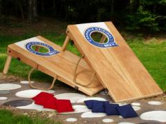 Spēle brīvā dabā CornHole