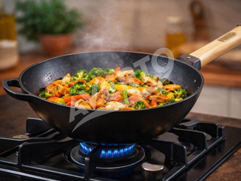 Ketaus keptuvė Ø 24 cm WOK