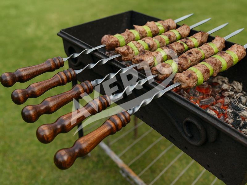 Skewer with wooden handle € Averto